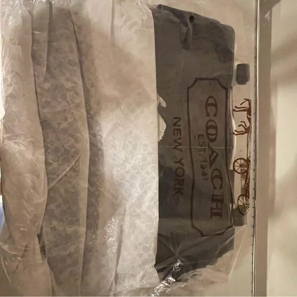 Men’s Coach Messenger Bag - Picture 12 of 12